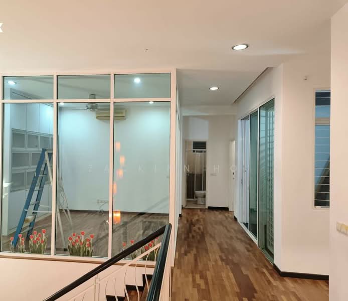 Semi-Detached House for Rent in Setia Damai (Setia Alam) - Zackinn Hoi - Corridor - PropertyGuru.com.my