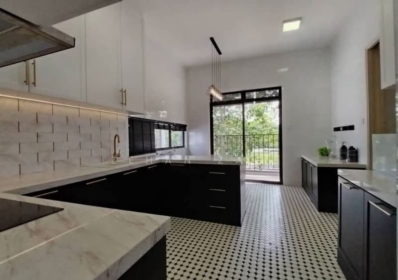 Terraced House for Sale in Cyberjaya (Selangor) - Zehan Zaki - Kitchen - PropertyGuru.com.my