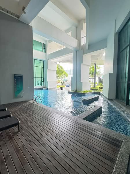 Servis Apartment untuk Dijual di Sky Peak Residences - John Sia - Pool - PropertyGuru.com.my
