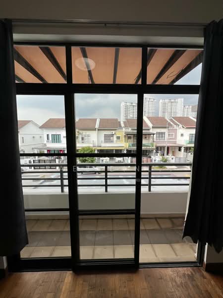 Rumah Teres untuk Dijual di 16 Sierra (Puchong) - Md Syahrul Faez Bin Manan - Balcony - PropertyGuru.com.my