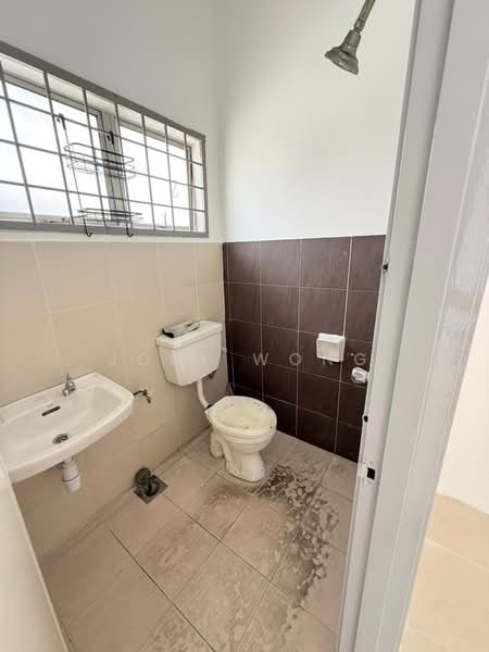 Townhouse for Rent in Puchong (Selangor) - Joey Wong - Bathroom - PropertyGuru.com.my