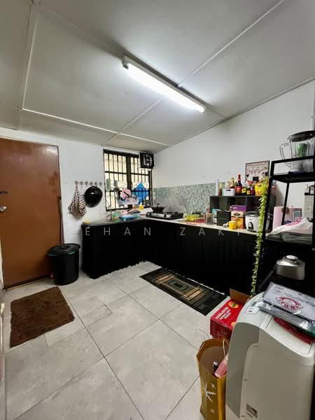 Terraced House for Sale in Ampang Jaya (Ampang) - Zehan Zaki - Kitchen - PropertyGuru.com.my