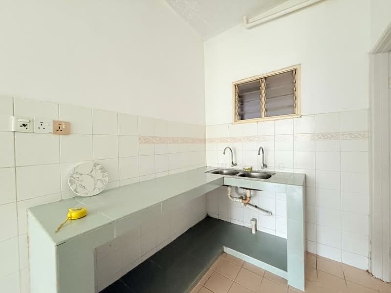 Rumah Flat untuk Disewa di Sri Begonia - Joanne Wong - Kitchen - PropertyGuru.com.my