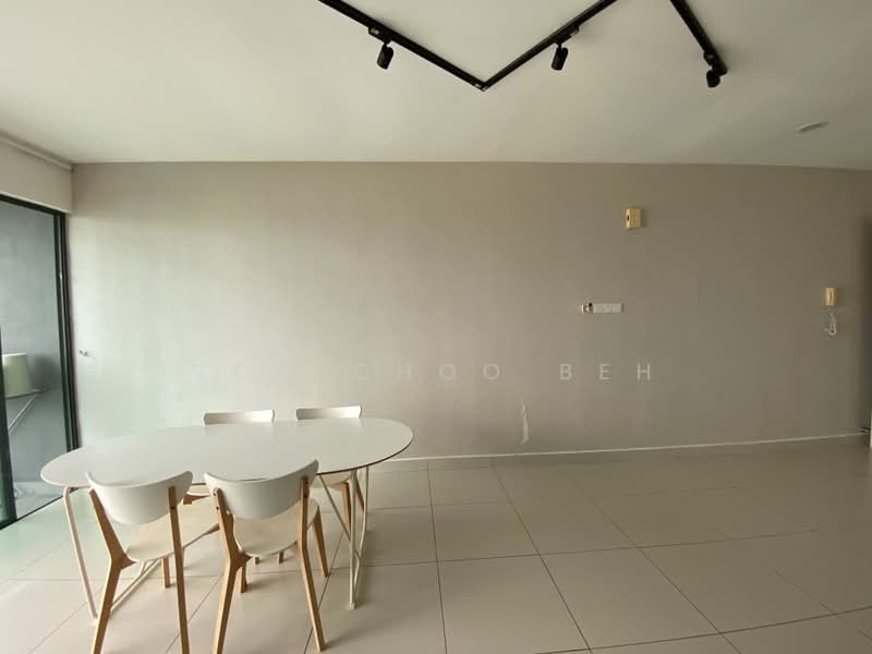 Kondominium untuk Dijual di Cristal Serin Residence - Cecilia Beh - Dining Room - PropertyGuru.com.my