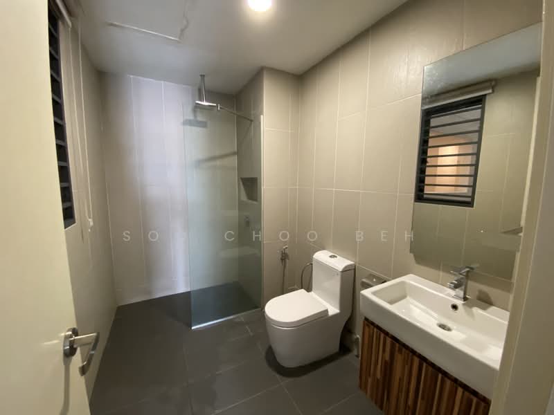 Kondominium untuk Dijual di Cristal Serin Residence - Cecilia Beh - Bathroom - PropertyGuru.com.my