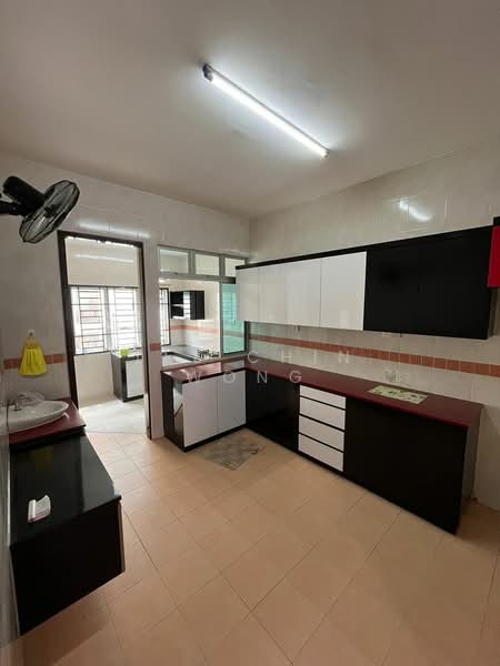 2-storey Terraced House for Sale in Taman Mount Austin (Tebrau) - Lee Chin Wong - Kitchen - PropertyGuru.com.my
