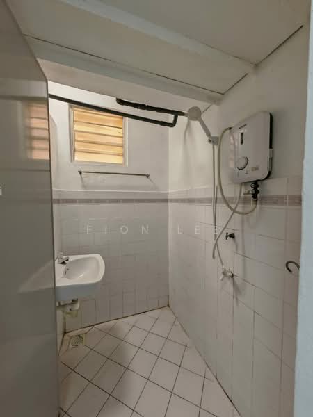 Kenari untuk Untuk Disewa - RM 700 /bulan, Mac 2026 - Bathroom - PropertyGuru.com.my