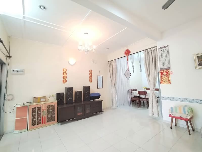 1-storey Terraced House for Sale in Seri Margosa (Ipoh) - Jeff Tan - Living Room - PropertyGuru.com.my