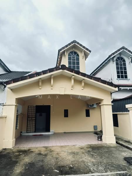 1.5-storey Terraced House for Rent in Bandar Seri Alam (Masai) - Max Lam - Exterior - PropertyGuru.com.my