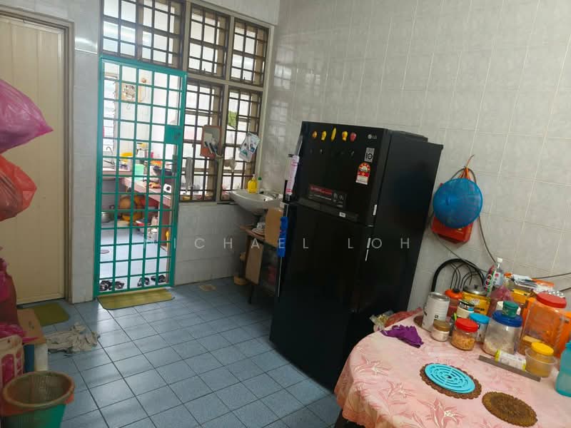 Taman Kledang Emas untuk Untuk Dijual - RM 300,000, Mac 2026 - Kitchen - PropertyGuru.com.my