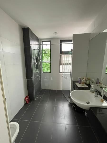 Kulai Kulai Kulais untuk Untuk Dijual - RM 1,280,000, Mac 2026 - Bathroom - PropertyGuru.com.my