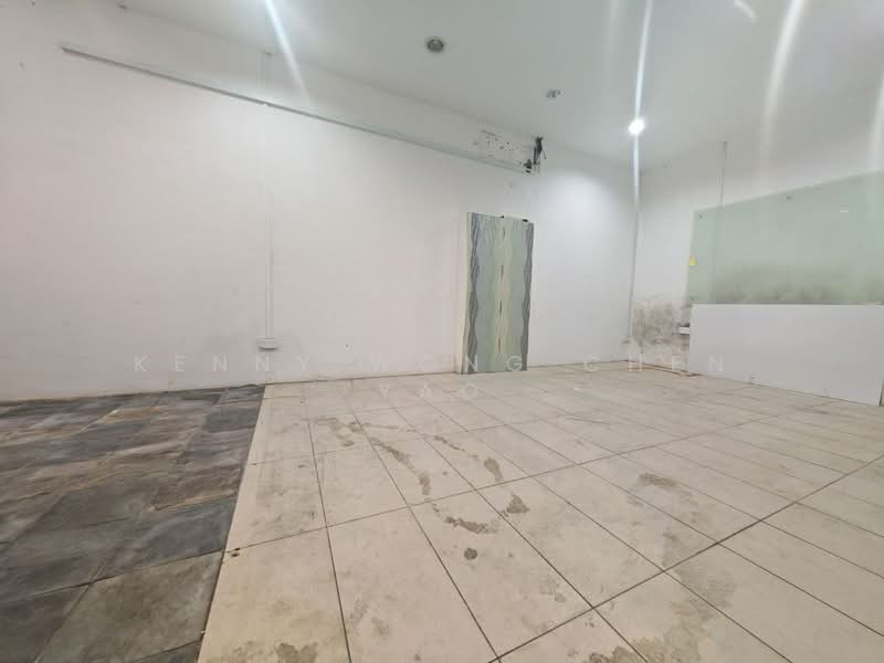 Shop for Sale in Danga Bay (Johor Bahru) - Kenny Wong Chen Yao - Interior - PropertyGuru.com.my