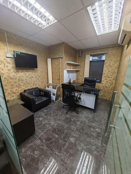 Shop for Sale in Danga Bay (Johor Bahru) - Kenny Wong Chen Yao - Study - PropertyGuru.com.my