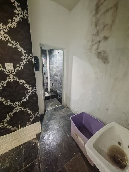 Shop for Sale in Danga Bay (Johor Bahru) - Kenny Wong Chen Yao - Interior - PropertyGuru.com.my