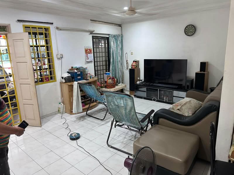 Taman Kledang Emas untuk Untuk Dijual - RM 299,000, Mac 2026 - Living Room - PropertyGuru.com.my