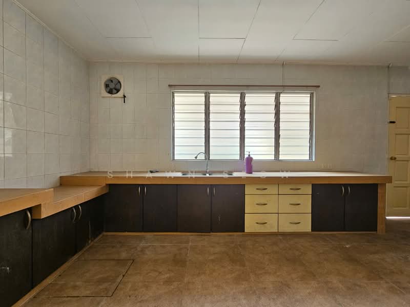 Kota Kemuning untuk Untuk Dijual - RM 749,000, Mac 2026 - Kitchen - PropertyGuru.com.my