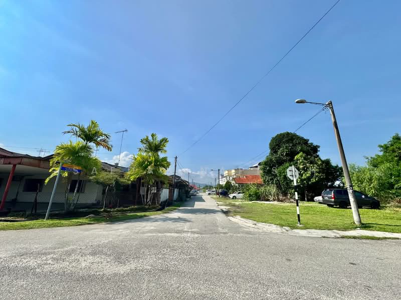 Terraced House for Sale in Kampung Pegawai (Batu Pahat) - Saedah Napisah - Exterior - PropertyGuru.com.my
