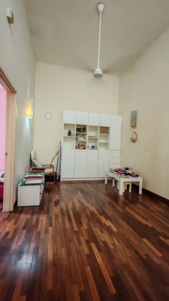 Terraced House for Sale in Kota Kemuning (Shah Alam) - Shawn Seow - Living Room - PropertyGuru.com.my