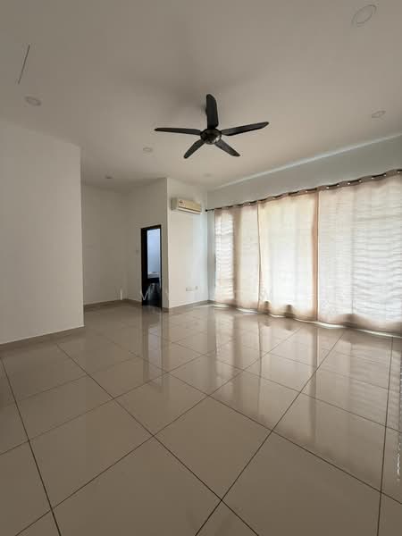 Sri Impian Apartment untuk Untuk Dijual - RM 268,000, Mac 2026 - Living Room - PropertyGuru.com.my