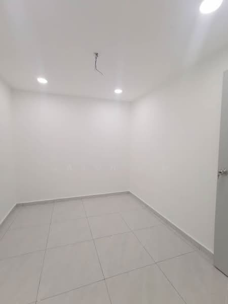 2-storey Terraced House for Sale in Bandar Seri Alam (Masai) - Jason Sim - Interior - PropertyGuru.com.my
