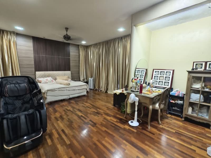 Semi-Detached House for Sale in Kota Kemuning (Shah Alam) - Shawn Seow - Bedroom - PropertyGuru.com.my