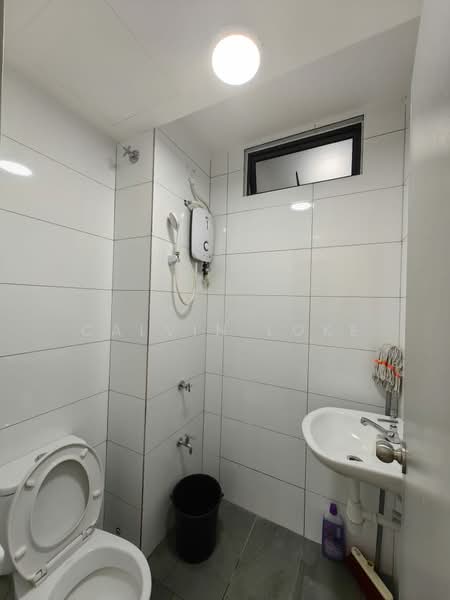 Servis Apartment untuk Disewa di Traders Park - Calvin Loke - Bathroom - PropertyGuru.com.my