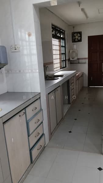Semi-Detached House for Rent in Taman Tasek (Johor Bahru) - Bella Ho - Kitchen - PropertyGuru.com.my