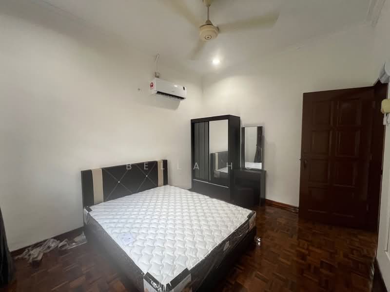 Semi-Detached House for Rent in Taman Tasek (Johor Bahru) - Bella Ho - Bedroom - PropertyGuru.com.my