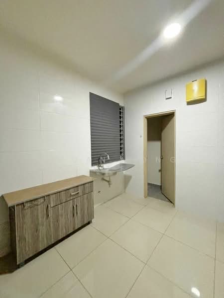 ARC @ Austin Hills untuk Untuk Disewa - RM 1,500 /bulan, Mac 2026 - Kitchen - PropertyGuru.com.my
