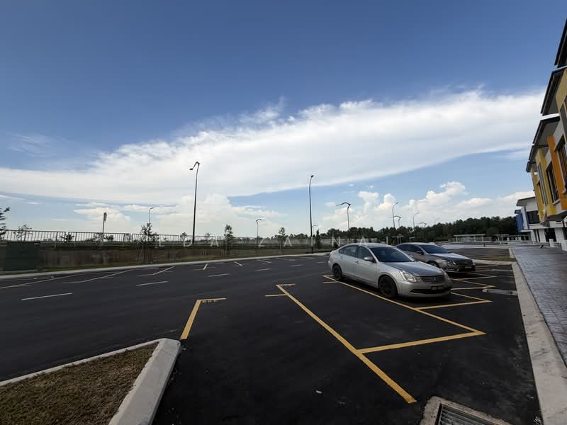 Shop / Office for Sale in Seksyen 35 (Shah Alam) - Eda Zainal - PropertyGuru.com.my