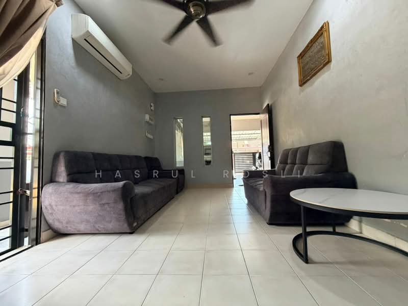1-storey Terraced House for Sale in Sungai Petani (Kedah) - Hasrul Rosli - Living Room - PropertyGuru.com.my