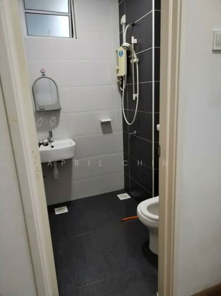 Nusa Heights (Nusa Puncak) untuk Untuk Disewa - RM 1,800 /bulan, Mac 2026 - Bathroom - PropertyGuru.com.my