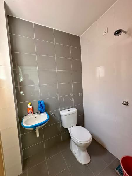 1-storey Terraced House for Sale in Menglembu (Perak) - Chea Chea Lim - Bathroom - PropertyGuru.com.my