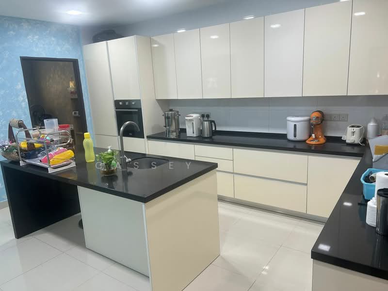 2.5-storey Terraced House for Sale in Bandar Kinrara (Selangor) - Cassey Yong - Kitchen - PropertyGuru.com.my