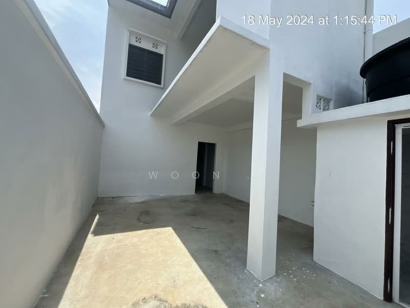 Shop for Rent in Melaka City (Melaka) - Woon . - Exterior - PropertyGuru.com.my