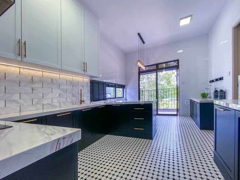 3-storey Terraced House for Sale in Cyberjaya (Selangor) - Salawati Busro - Kitchen - PropertyGuru.com.my