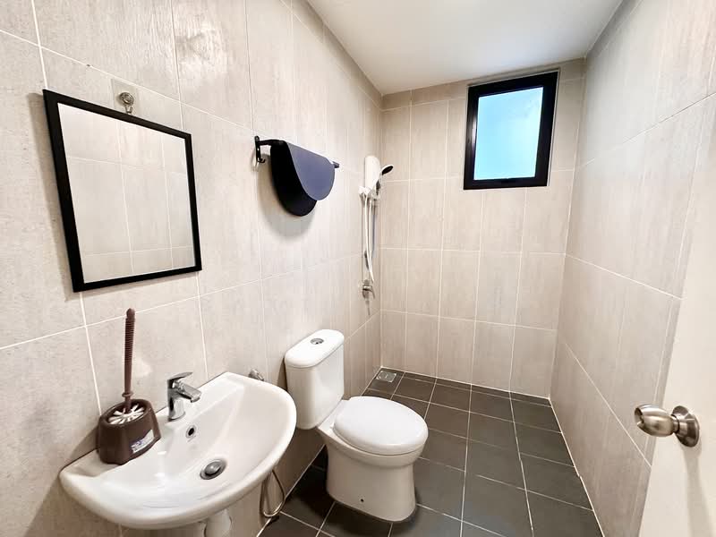 Service Residence for Sale at MKH Boulevard II - Baxter Lim - Bathroom - PropertyGuru.com.my
