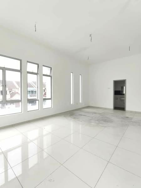 Semi-Detached House for Sale in Mutiara Rini (Skudai) - Annie Low - Living Room - PropertyGuru.com.my