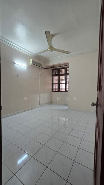 2-storey Terraced House for Sale in Taman Desa Cemerlang (Ulu Tiram) - M.L. Mok - Interior - PropertyGuru.com.my