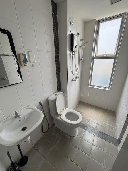 Service Residence for Rent at Domain 5 @ NeoCyber - Fuad Ali - Bathroom - PropertyGuru.com.my