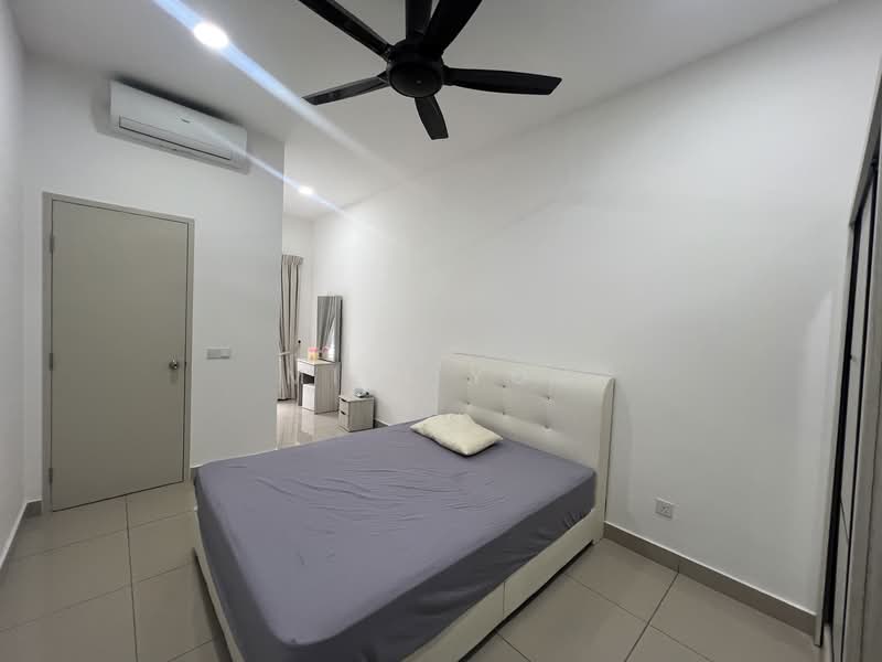 Rumah Teres 2 Tingkat untuk Dijual di Bandar Rimbayu (Telok Panglima Garang) - Miki You - Bedroom - PropertyGuru.com.my