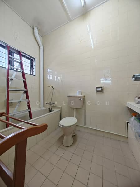 2-storey Terraced House for Sale in Ipoh (Perak) - Donald Goh - Bathroom - PropertyGuru.com.my