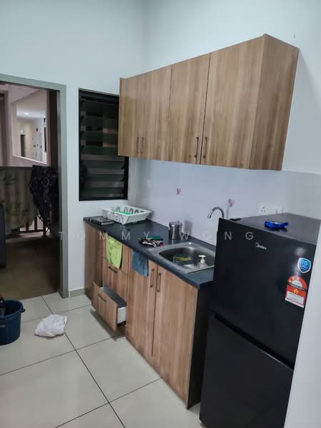 B11 Parkland Residence untuk Untuk Disewa - RM 1,800 /bulan, Mac 2026 - Kitchen - PropertyGuru.com.my