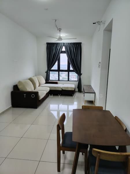 B11 Parkland Residence untuk Untuk Disewa - RM 1,800 /bulan, Mac 2026 - Living Room - PropertyGuru.com.my