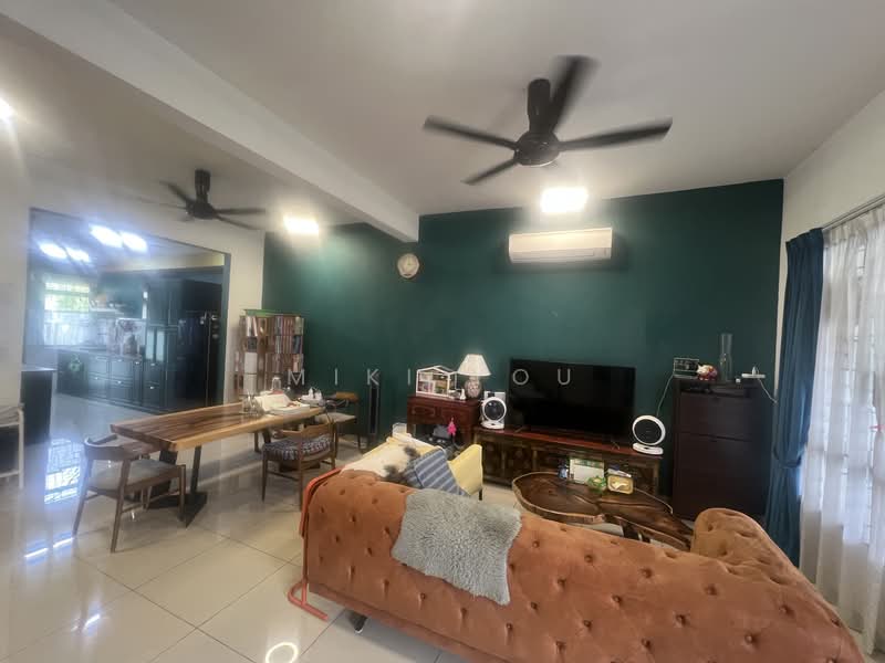 2-storey Terraced House for Sale in Bandar Rimbayu (Telok Panglima Garang) - Miki You - Living Room - PropertyGuru.com.my