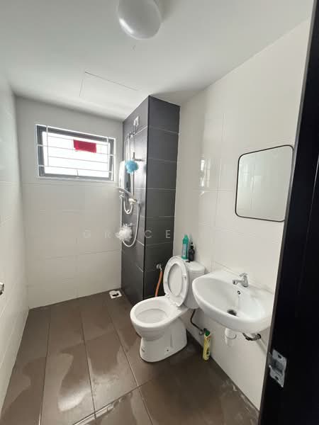Condominium for Sale at Oasis 1 - Grace Ha - Bathroom - PropertyGuru.com.my
