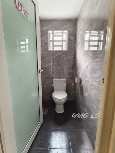 Shop / Office for Rent in Port Klang (Pelabuhan Klang) (Selangor) - Tracy Chua - Bathroom - PropertyGuru.com.my