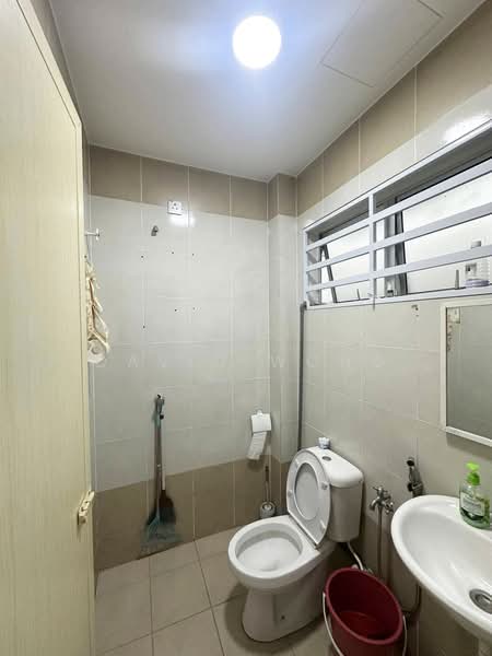 TAMAN RAPAT PERMAI untuk Untuk Dijual - RM 499,000, Mac 2026 - Bathroom - PropertyGuru.com.my