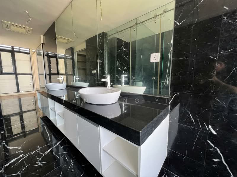 Setia V Residences untuk Untuk Dijual - RM 4,000,000, Mac 2026 - Bathroom - PropertyGuru.com.my