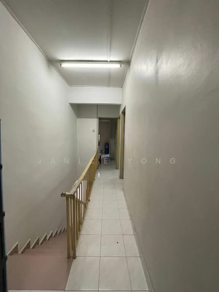 2-storey Terraced House for Rent in Taman Muhibbah (Kulai) - Janice Yong - Corridor - PropertyGuru.com.my
